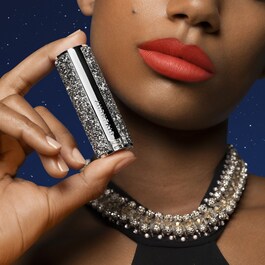 Le Rouge Interdit Intense Silk - Rossetto semi-mat luminoso edizione limitata