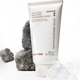 Schiuma detergente purificante alle rocce vulcaniche e BHA - Detergente