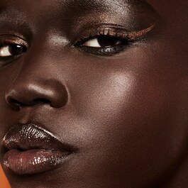 Glitty Lid Shimmer Liquid Liner - Eyeliner liquido