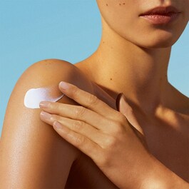 Waterlovers Sun Milk SPF 30 - Crema Solare
