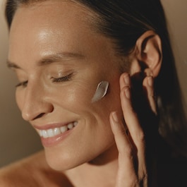 Sunleÿa Soin Solaire Anti-Âge SPF50+ - Solare viso