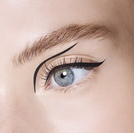 AQUA RESIST GRAPHIC PEN-22 - Eyeliner Waterproof