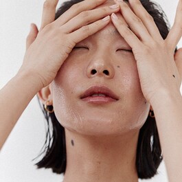 Black Tea Firming Peptides Serum - Siero viso e collo rassodante al tè nero
