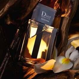 Dior Homme Intense – Eau de parfum – Note legnose e ambrate, iris e vaniglia