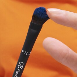 Pennello per ombretto 08 - Intuitivo, finish impeccabile