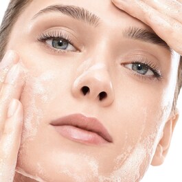 Abeille Royale Cleansing Care-in-Mousse