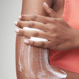 Lift & Firm - Mousse in olio rassodante e idratante