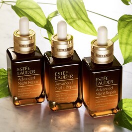 WAKE UP RADIANT Repair + Firm + Hydrate - Skincare Set