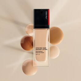 SYNCHRO SKIN RADIANT LIFTING FOUNDATION - Fondotinta liquido SPF 30