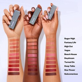 Weightless Lip Color - Rossetto nutriente satinato