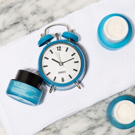 MOISTURIZING EYE BOMB - Crema contorno occhi