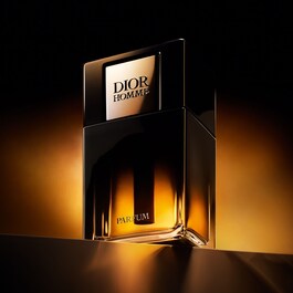 Dior Homme Parfum Profumo - note ambrate, legnose e floreali