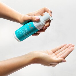 Schiuma di definizione ricci - Schiuma per capelli ricci