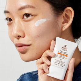 Ultra Light Daily UV Defense - Protezione solare