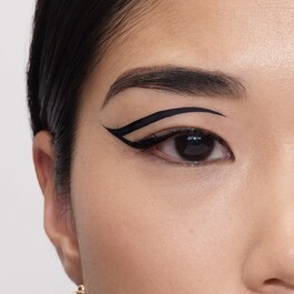 Eyeliner Alta Precisione