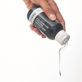 Trattamento idratante per capelli all'acido ialuronico