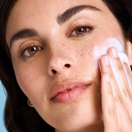 MOUSSE DETERGENTE LENITIVA - Detergente Viso