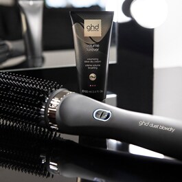 ghd volume forever - crema volumizzante per l'asciugatura