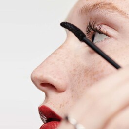 High Impact Zero Gravity Mascara - Mascara