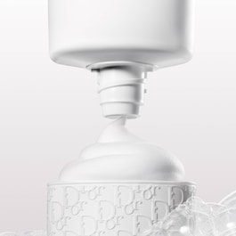 La Mousse OFF/ON – Mousse detergente, purificante e idratante per il viso