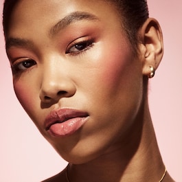 Cheeks Out Freestyle - Blush in crema