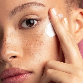 Crème lumière - crema illuminante per il viso