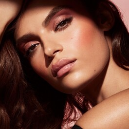 Cheeks Out Freestyle - Blush in crema