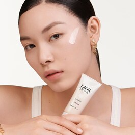 Diorsnow UV Shield – Protezione UV viso trattamento colorato SPF 50+ PA++++