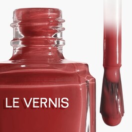 LE VERNIS - Colore E Brillantezza Lunga Tenuta 