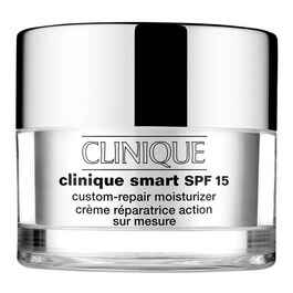 Clinique Smart SPF 15 - Crema Riparatrice su Misura SPF 15