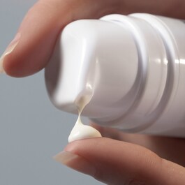 Dynamic Skin Recovery SPF50 - Crema idratante con fattore SPF