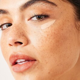 Brigthen + Glow - Crema illuminante alla niacinamide per il contorno occhi