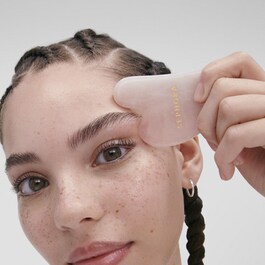Gua Sha al quarzo rosa - Viso e collo