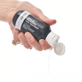 Trattamento nutriente per i capelli all'olio di karité 