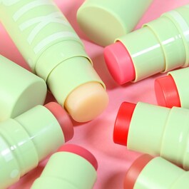 +Hydra Lip Treat - Balsamo labbra colorato