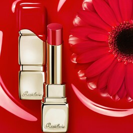 KissKiss Shine Bloom - Rossetto con 95% di ingredienti di origine naturale