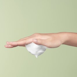 Mousse idratante detergente al tè verde e agli amminoacidi - Detergente viso