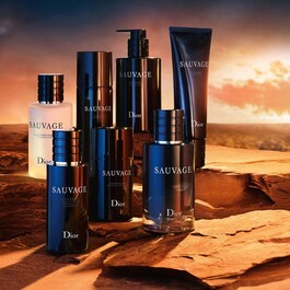  Sauvage – Profumo da uomo – Note di sandalo e fava tonka