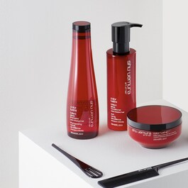 COLOR LUSTRE BRILLIANT GLAZE TREATMENT - Capelli colorati