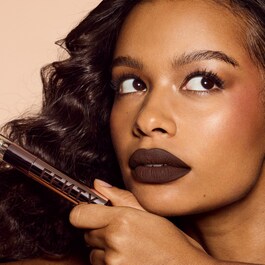 Fenty Icon Velvet Liquid Lipstick - Rossetto mat liquido 