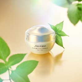 Future Solution LX - Crema Giorno Protettiva Antietà SPF20