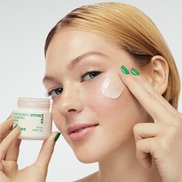 Crema idratante con acido ialuronico e tè verde - Crema idratante
