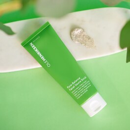 Pore-Balance Facial Sauna Scrub