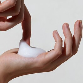 Cleanser - Schiuma detergente delicata per il viso