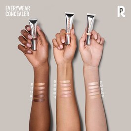 Everywear Concealer - Correttore Multiuso con Finish Luminoso