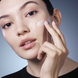 Génifique - Crema Viso Attivatrice di Giovinezza