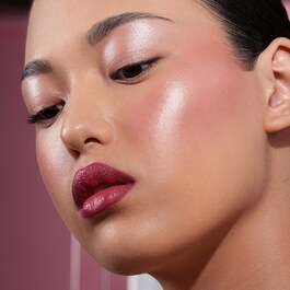 Berry Pop Cheek Trio - Palette di fard e illuminanti