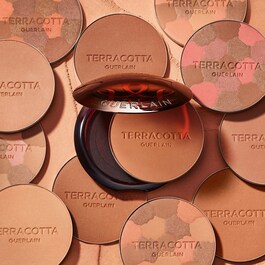 Terracotta Light -Polvere glow abbronzante 96% di ingredienti d'origine naturale