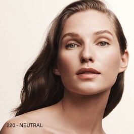 The Soft Fluid Long Wear Foundation SPF 20 - Fondotinta fluido SPF 20