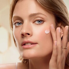 Abeille Royale - Crema di giorno opacizzante 